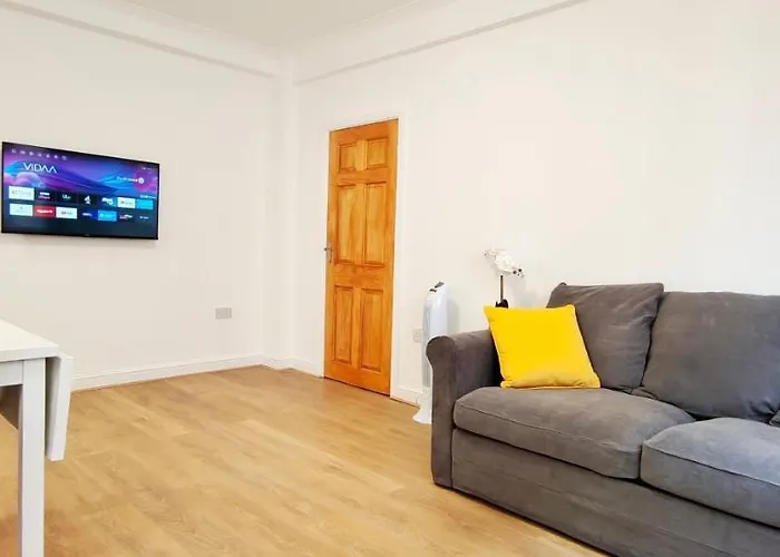 Neptune Flat 9 At Marble Arch