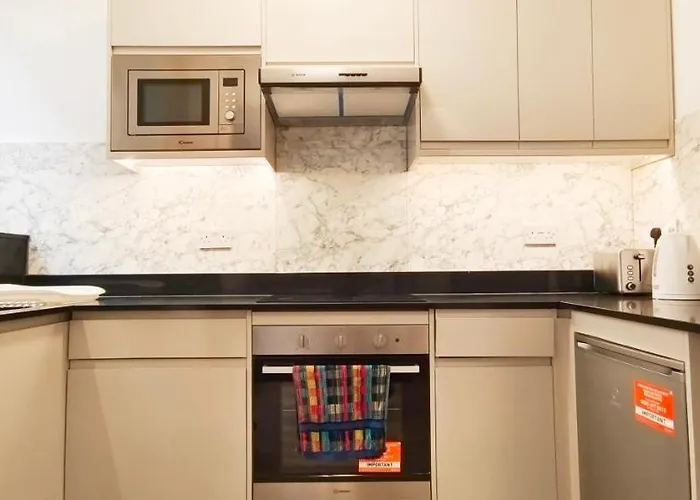 Neptune Flat 9 At Marble Arch