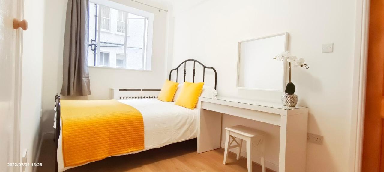 Neptune Flat 9 At Marble Arch Apartment *