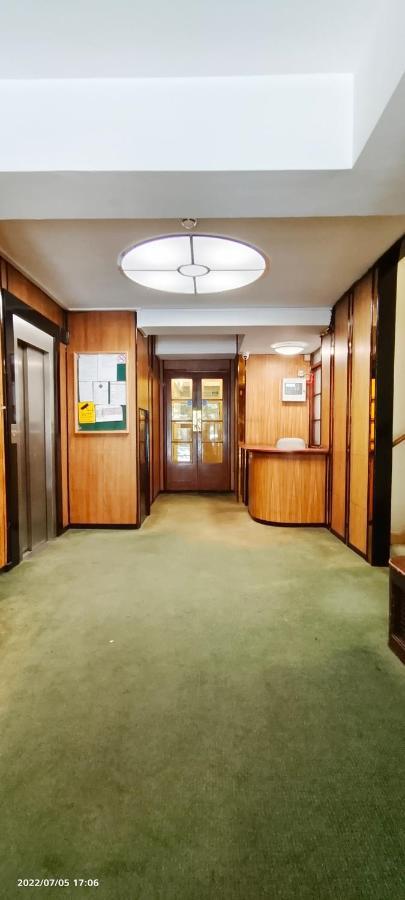 Neptune Flat 9 At Marble Arch *